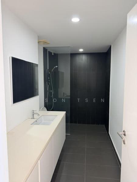 Kondominium untuk Disewa di The Hub - Jason Tsen - Bathroom - PropertyGuru.com.my