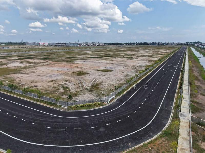 Kilang Teres untuk Dijual di Banting (Selangor) - Annie Chong - Exterior - PropertyGuru.com.my