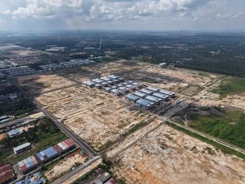 Kilang Teres untuk Dijual di Banting (Selangor) - Annie Chong - Exterior - PropertyGuru.com.my