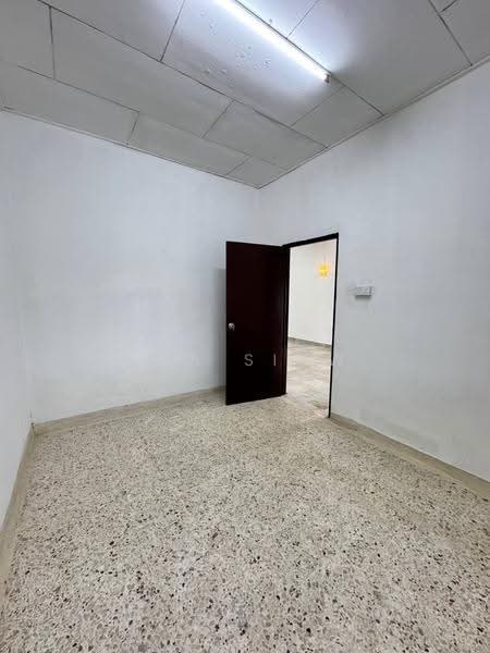 Rumah Teres 1-Tingkat untuk Dijual di Taman Ungku Tun Aminah (Skudai) - Eva Siow - PropertyGuru.com.my