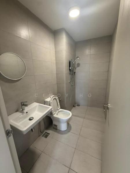 Kediaman Servis untuk Dijual di Residensi Ava @ Kiara Bay - Cindy Ho - Bathroom - PropertyGuru.com.my