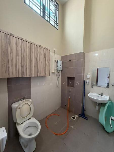 2-storey Terraced House for Rent in Skudai (Johor) - Lisa Yeo - Bathroom - PropertyGuru.com.my