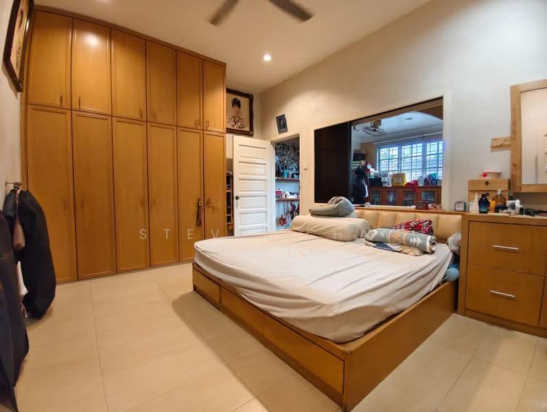 Rumah Teres 2-Tingkat untuk Dijual di Taman Semabok Jaya (Semabok) - Steven Chai - Bedroom - PropertyGuru.com.my