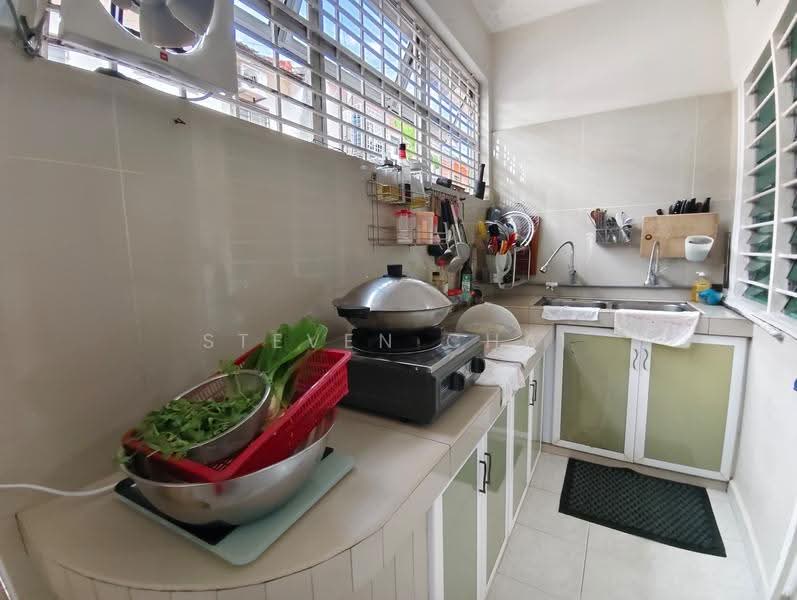 Rumah Teres 2-Tingkat untuk Dijual di Taman Semabok Jaya (Semabok) - Steven Chai - Kitchen - PropertyGuru.com.my