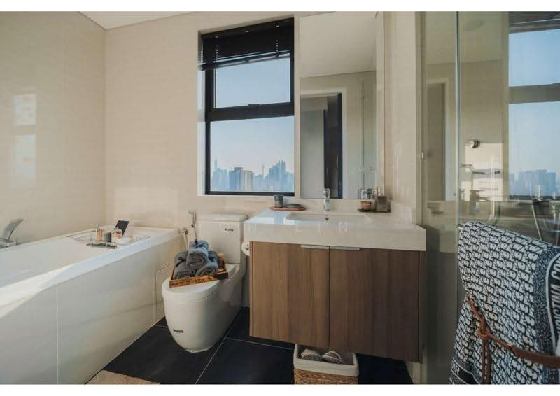 Kondominium untuk Dijual di Capella Embassy (D'Rapport Residences) - Poh Lin - Bathroom - PropertyGuru.com.my