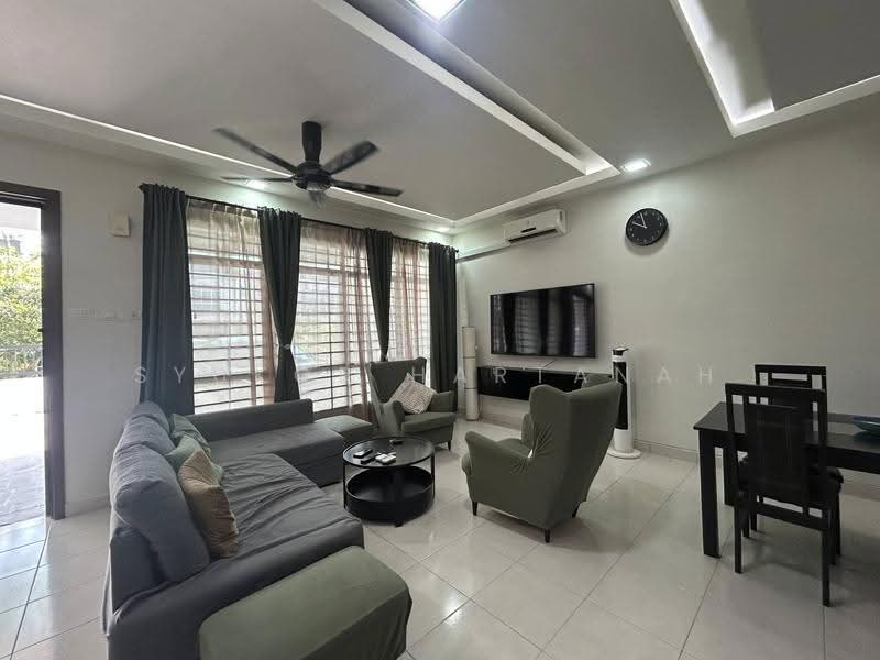 2-storey Terraced House for Sale in Puncak Alam (Selangor) - Syukor Hartanah - Living Room - PropertyGuru.com.my