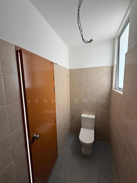 2-storey Terraced House for Sale in Gombak (Selangor) - Jenny Khoo - Bathroom - PropertyGuru.com.my