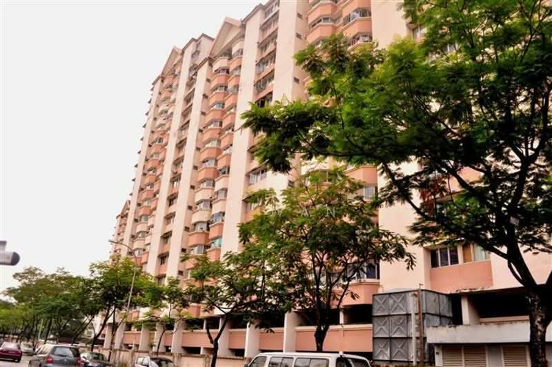Kondominium untuk Dijual di De Tropicana - WL Wan - Exterior - PropertyGuru.com.my
