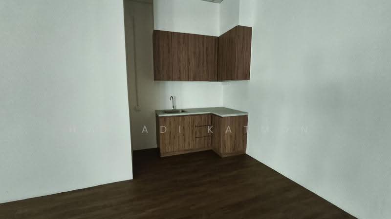 Pejabat untuk Disewa di Seksyen 13 (Petaling Jaya) - Haryadi Katmon - Kitchen - PropertyGuru.com.my