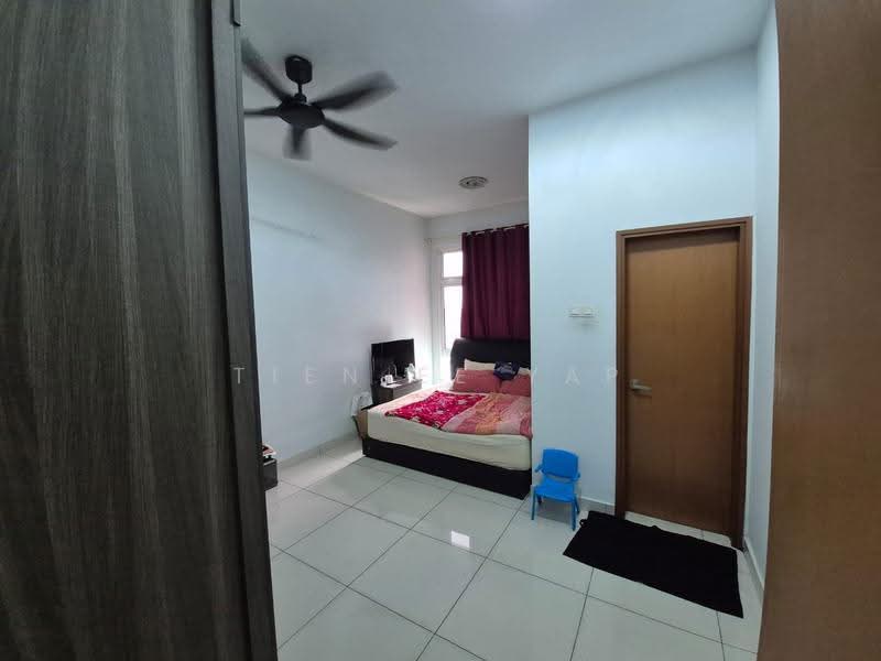 Condominium for Sale at Sri Putramas III / Royal Regent - Tien Ee Yap - Bedroom - PropertyGuru.com.my