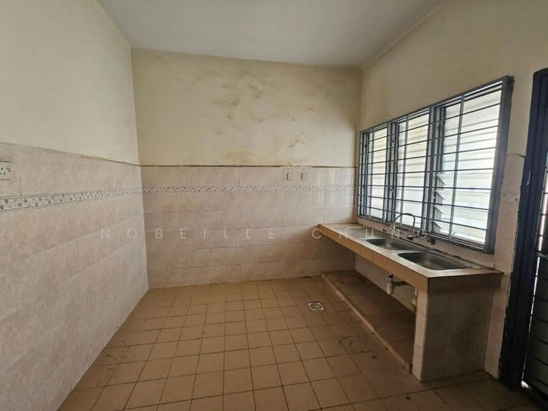 2-storey Terraced House for Sale in Putra Heights (Subang Jaya) - Nobeille Chung - Kitchen - PropertyGuru.com.my