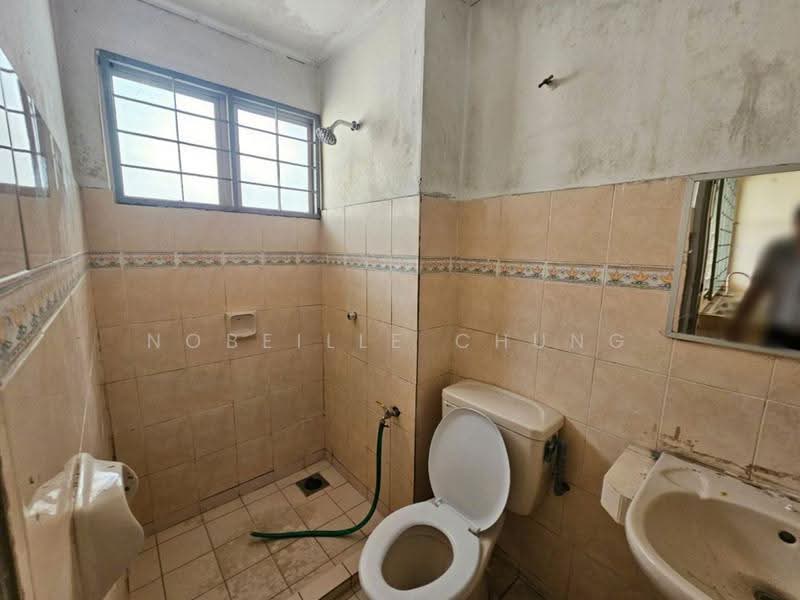 2-storey Terraced House for Sale in Putra Heights (Subang Jaya) - Nobeille Chung - Bathroom - PropertyGuru.com.my