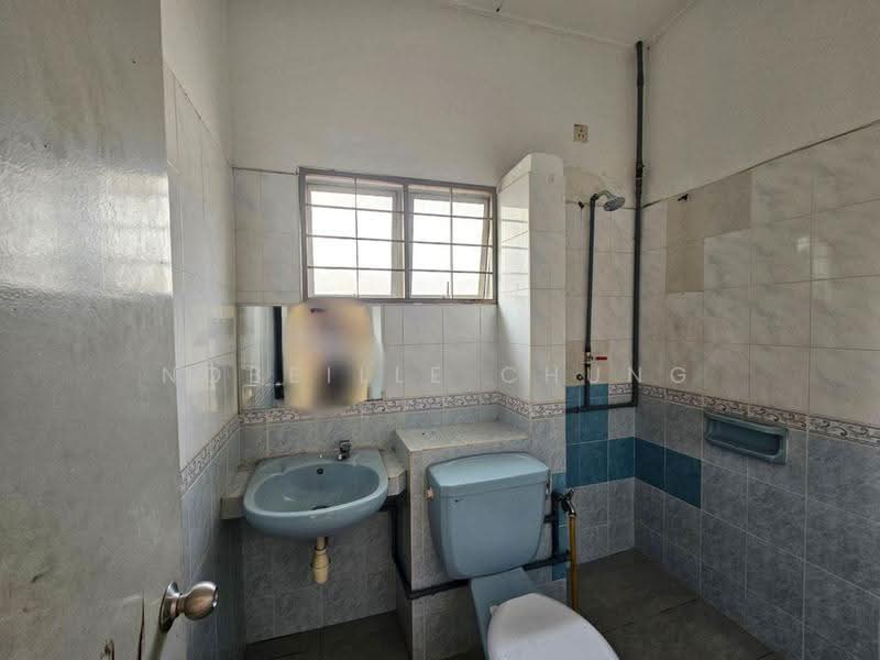 2-storey Terraced House for Sale in Putra Heights (Subang Jaya) - Nobeille Chung - Bathroom - PropertyGuru.com.my