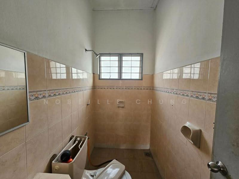 2-storey Terraced House for Sale in Putra Heights (Subang Jaya) - Nobeille Chung - Bathroom - PropertyGuru.com.my