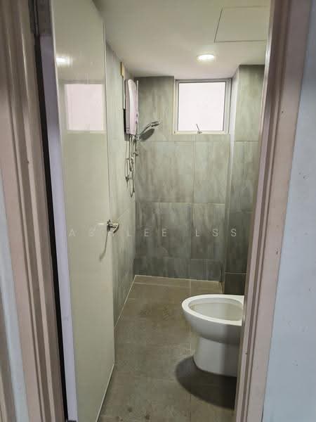 Pangsapuri untuk Dijual di Vantage Point (Menang Ria) - Ashlee LSS - Bathroom - PropertyGuru.com.my
