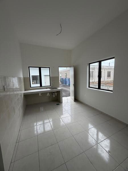 1-storey Terraced House for Sale in Taman Anggerik (Batu Gajah) - Kayan . - Kitchen - PropertyGuru.com.my
