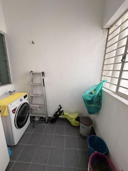 Kondominium untuk Dijual di Aman Heights Condominium - Jovin Cheor - Balcony - PropertyGuru.com.my