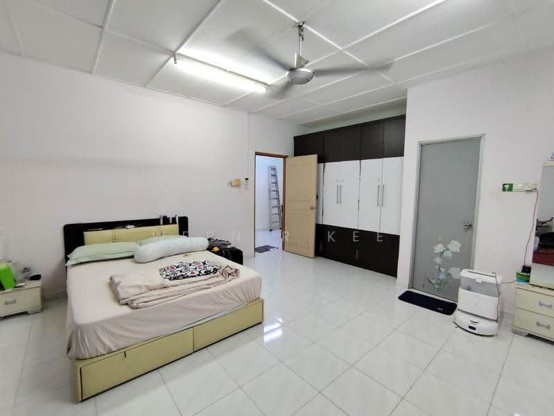 Rumah Teres 2-Tingkat untuk Dijual di Permas Jaya (Johor) - Werner Kee - Bedroom - PropertyGuru.com.my