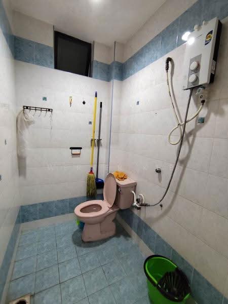 Rumah Teres 2-Tingkat untuk Dijual di Permas Jaya (Johor) - Werner Kee - Bathroom - PropertyGuru.com.my