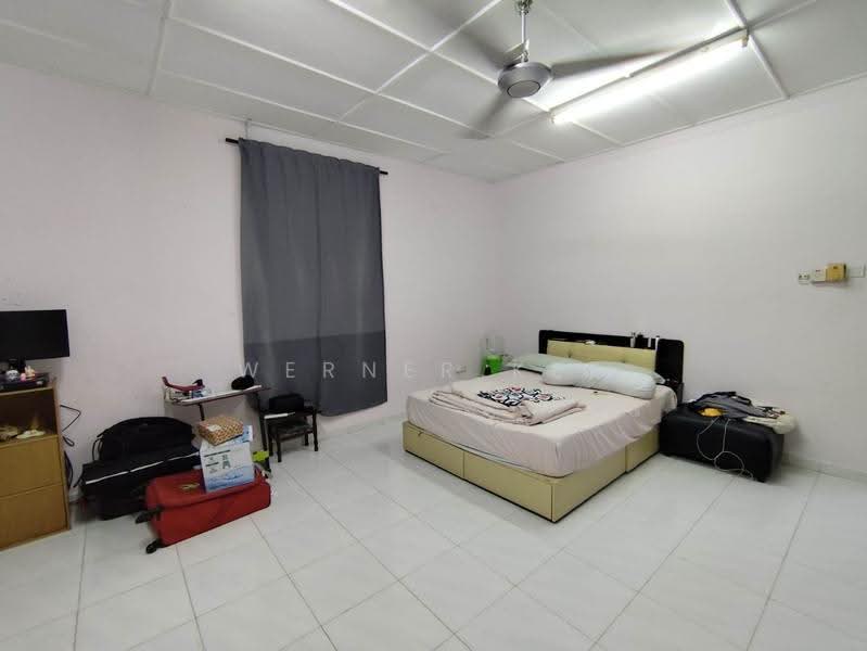 Rumah Teres 2-Tingkat untuk Dijual di Permas Jaya (Johor) - Werner Kee - Bedroom - PropertyGuru.com.my