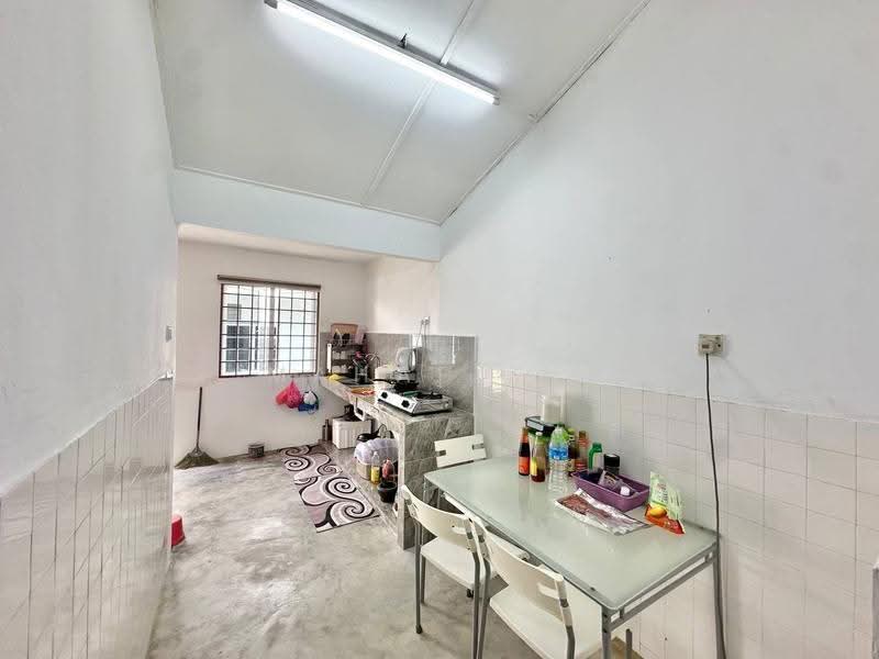Rumah Teres untuk Dijual di Taman Kantan Permai (Kajang) - Mahafiz . - Kitchen - PropertyGuru.com.my