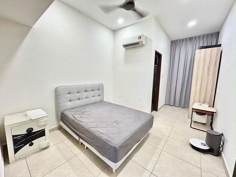 Semi-Detached House for Sale in Taman Nusa Sentral (Iskandar Puteri (Nusajaya)) - Alice Chia - Bedroom - PropertyGuru.com.my