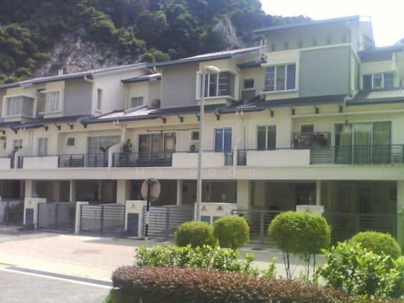 Townhouse for Sale in Taman Raintree (Batu Caves) - Mr Soon - Exterior - PropertyGuru.com.my