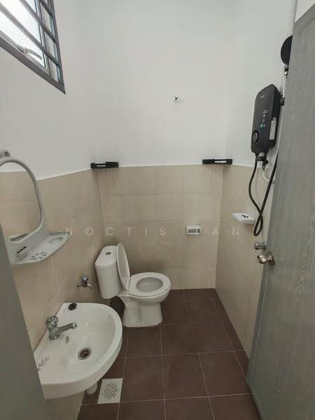 Rumah Teres 2-Tingkat untuk Disewa di Taman Pulai Mutiara (Iskandar Puteri (Nusajaya)) - Noctis Tan - Bathroom - PropertyGuru.com.my