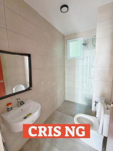 Kediaman Servis untuk Dijual di Setia Tri-angle - Cris Ng - Bathroom - PropertyGuru.com.my