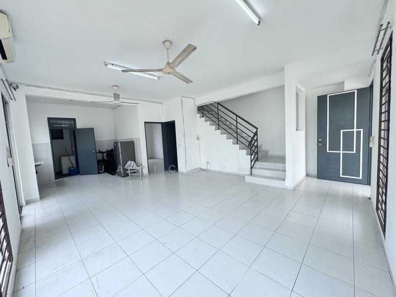 Rumah Teres 2-Tingkat untuk Dijual di Iskandar Puteri (Nusajaya) (Johor) - Janice Pang - Living room - PropertyGuru.com.my