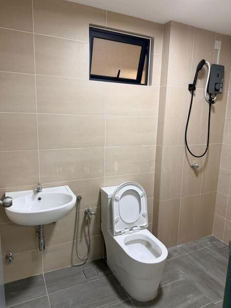 Kediaman Servis untuk Disewa di Parkland Residence - Henry Lee - Bathroom - PropertyGuru.com.my
