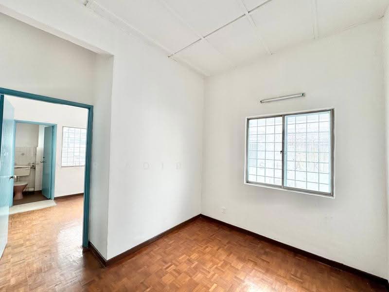 2-storey Terraced House for Sale in BANDAR PUCHONG JAYA (Puchong) - Nur Adibah Ishak - Interior - PropertyGuru.com.my