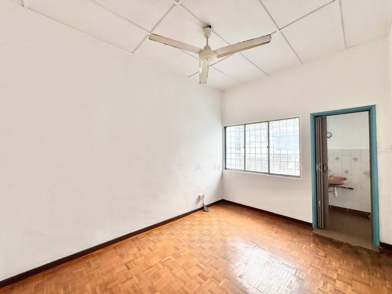 2-storey Terraced House for Sale in BANDAR PUCHONG JAYA (Puchong) - Nur Adibah Ishak - Interior - PropertyGuru.com.my