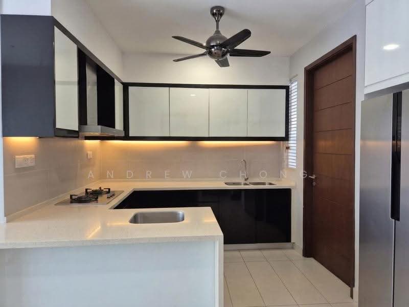 Kondominium untuk Dijual di One Tanjong Condominium - Andrew Chong - Kitchen - PropertyGuru.com.my