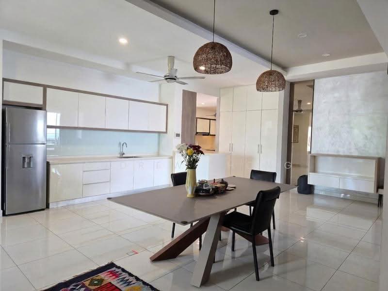 Kondominium untuk Dijual di One Tanjong Condominium - Andrew Chong - Kitchen - PropertyGuru.com.my