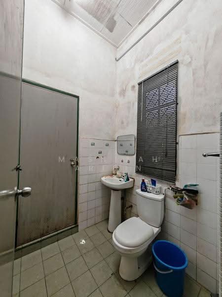 Bungalow House for Sale in Kampung Datuk Keramat (Keramat) - Masnizah Arifin - Bathroom - PropertyGuru.com.my