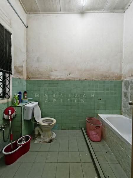 Bungalow House for Sale in Kampung Datuk Keramat (Keramat) - Masnizah Arifin - Bathroom - PropertyGuru.com.my