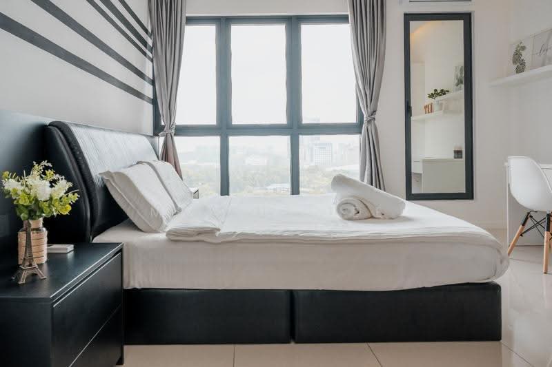 Kediaman Servis untuk Disewa di Residential Suites @ HighPark - Marcus Tee - Bedroom - PropertyGuru.com.my