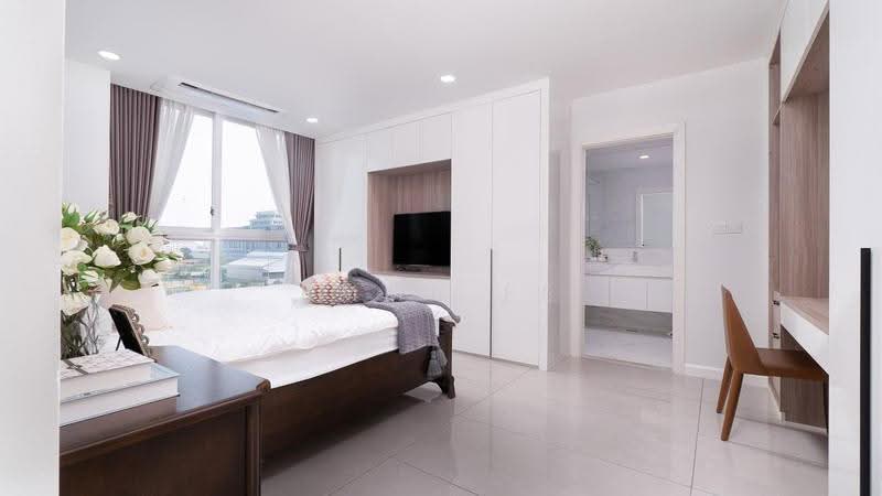 Residential Land for Sale in Seri Kembangan (Selangor) - Emma Ee - Bedroom - PropertyGuru.com.my