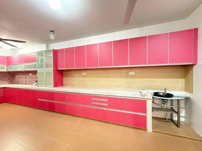 Rumah Berkembar untuk Dijual di Bangi (Selangor) - Rosniza Tanidi - Kitchen - PropertyGuru.com.my