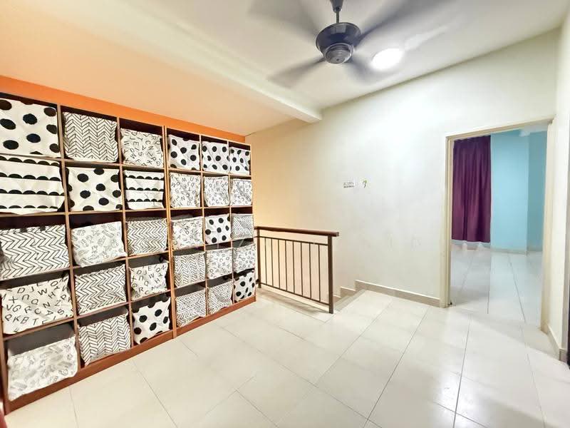 Rumah Berkembar untuk Dijual di Bangi (Selangor) - Rosniza Tanidi - Corridor - PropertyGuru.com.my