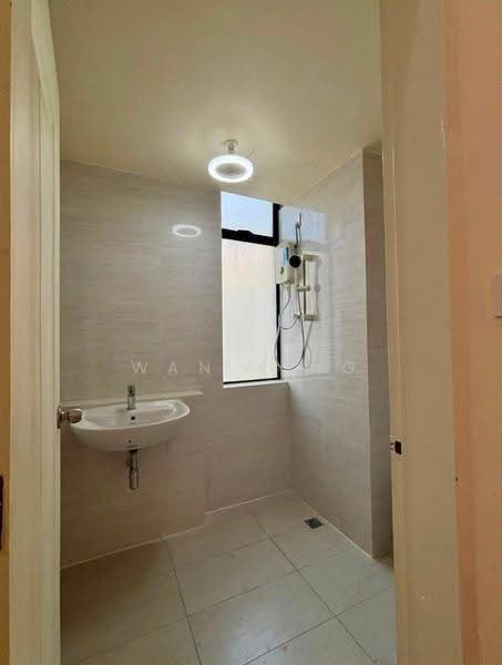 2-storey Terraced House for Rent in Taman Damansara Aliff (Tampoi) - Wan Ning - Bathroom - PropertyGuru.com.my