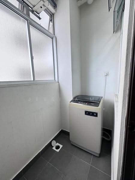 Kondominium untuk Disewa di M Condominium @ Larkin - Jessica Ma - Balcony - PropertyGuru.com.my