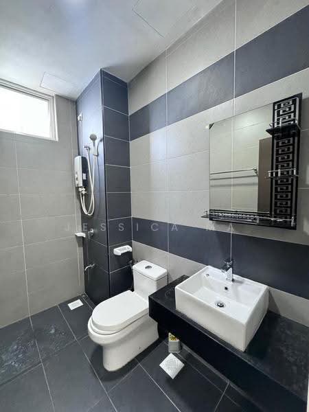 Kondominium untuk Disewa di M Condominium @ Larkin - Jessica Ma - Bathroom - PropertyGuru.com.my
