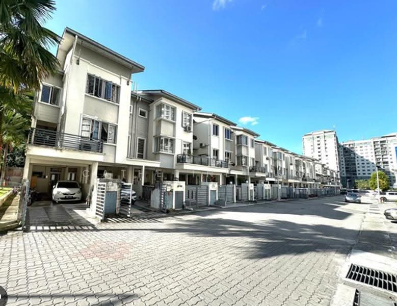 Townhouse for Sale in Batu Caves (Selangor) - Catherine Lum - Exterior - PropertyGuru.com.my