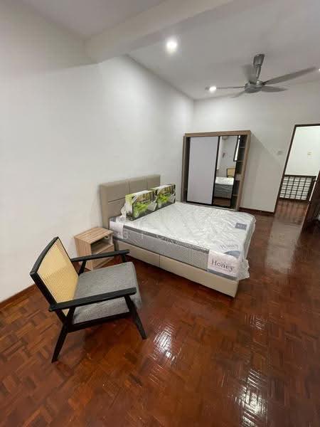 2-storey Terraced House for Rent in Taman Ungku Tun Aminah (Skudai) - Jessica Ma - Bedroom - PropertyGuru.com.my