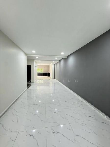 Semi-Detached House for Sale in Kampung Bahru (Johor Bahru) - Wan Ning - Corridor - PropertyGuru.com.my