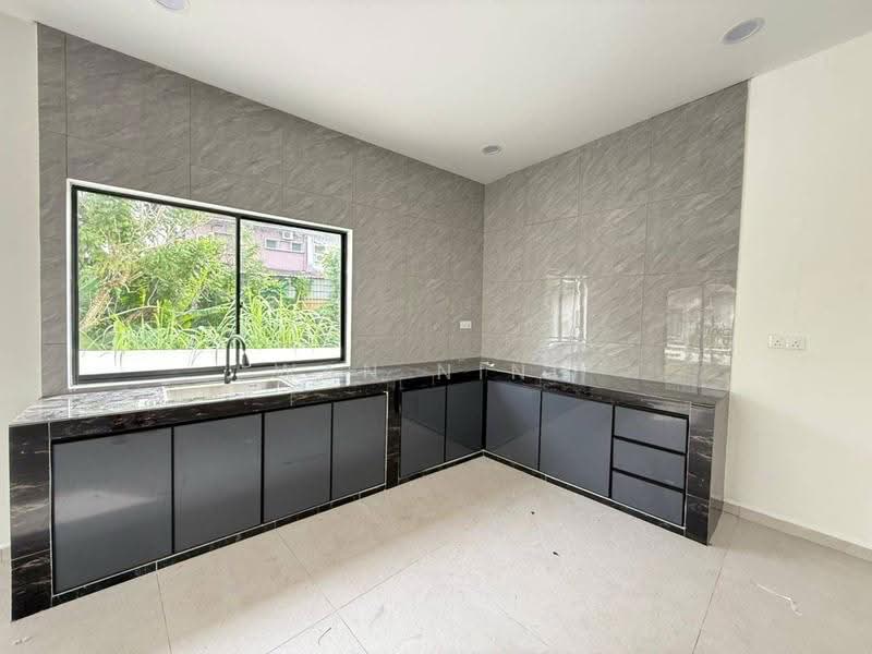 Semi-Detached House for Sale in Kampung Bahru (Johor Bahru) - Wan Ning - Kitchen - PropertyGuru.com.my