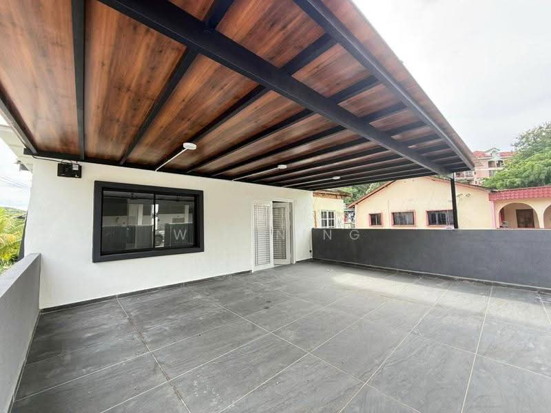 Semi-Detached House for Sale in Kampung Bahru (Johor Bahru) - Wan Ning - Balcony - PropertyGuru.com.my