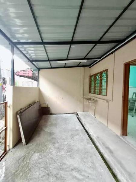 Rumah Teres 2-Tingkat untuk Dijual di Pandan Perdana (Ampang) - Ahmad Muslim - Exterior - PropertyGuru.com.my